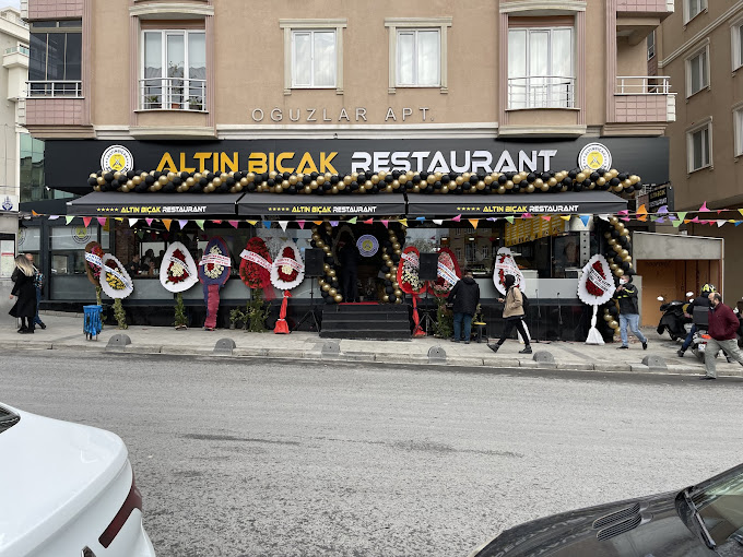Altın Bıçak Restaurant: Lezzetli Bir Deneyim İçin Doğru Adres
