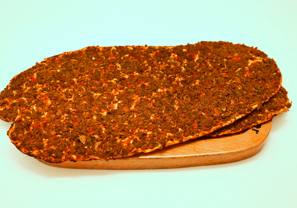 Kaşarlı Antep Lahmacun